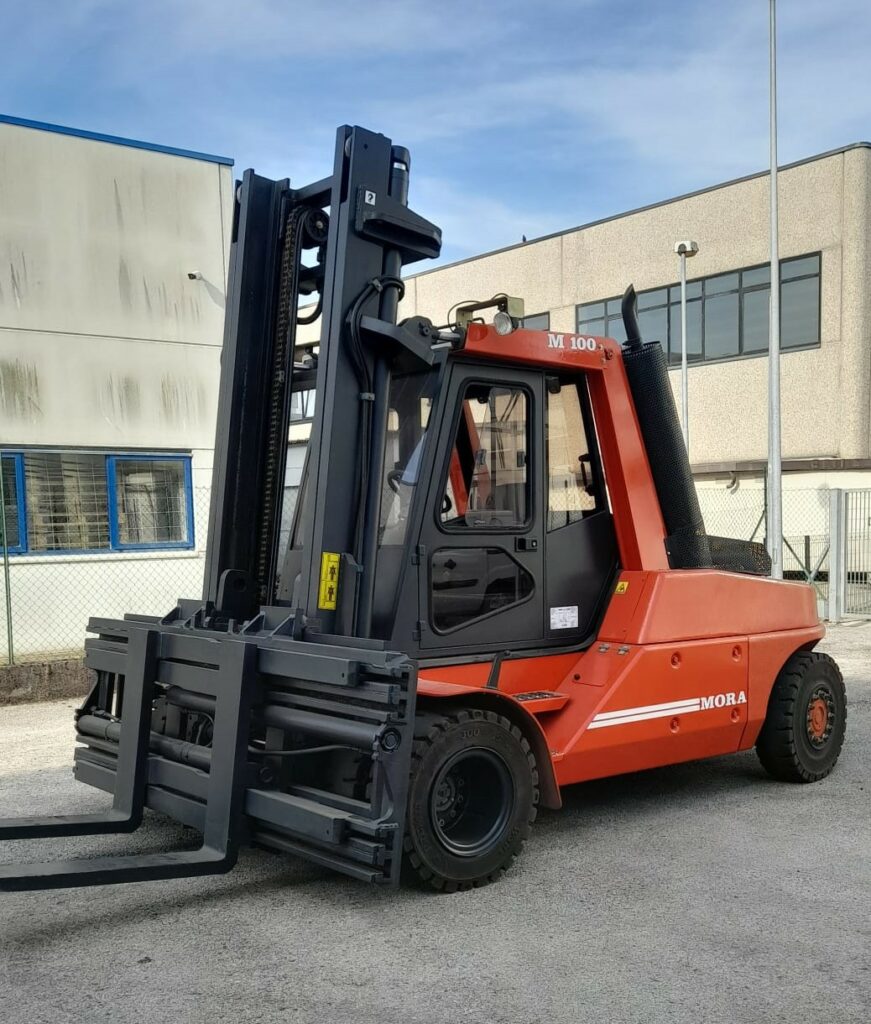 M100-Diesel-95064-Lat-gauche2.jpg