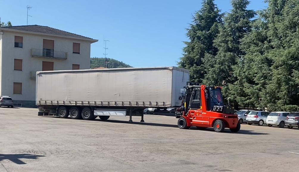 M100E Tracteur